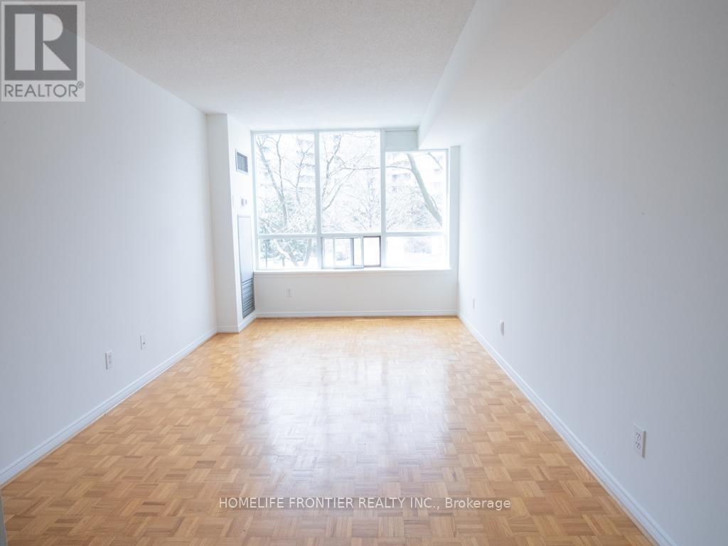 210 - 81 Townsgate Drive E, Vaughan, Ontario  L4J 8E6 - Photo 8 - N12077467