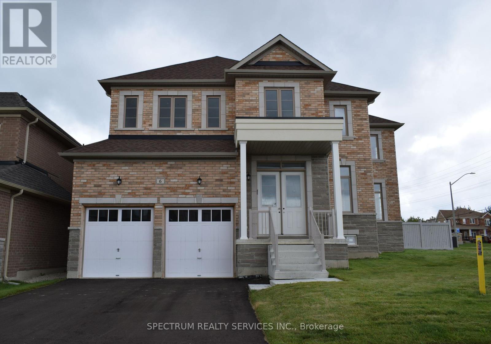 6 Barrow Avenue, Bradford West Gwillimbury, Ontario  L3Z 0W1 - Photo 1 - N12077514