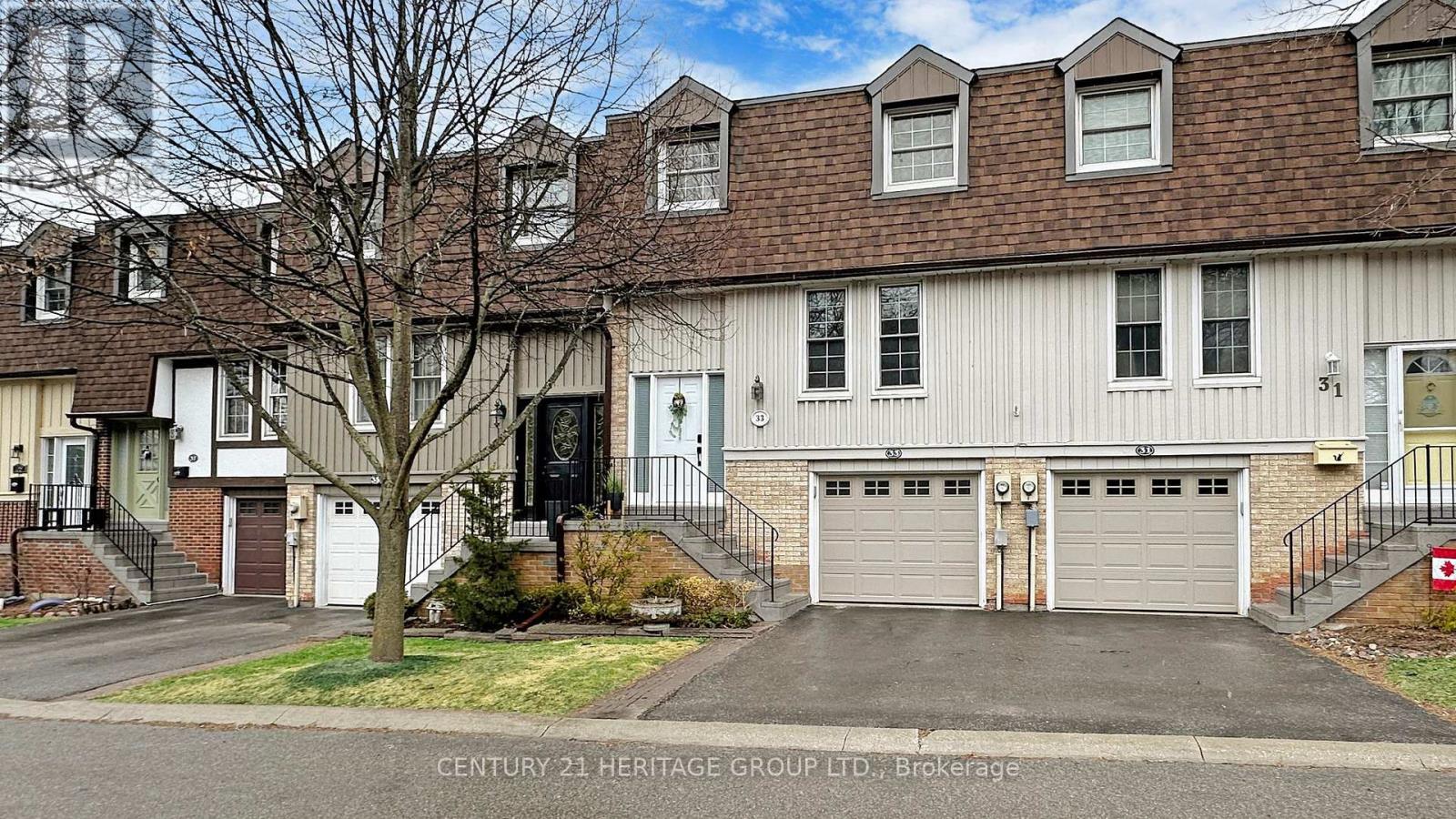 33 Bramble Way, Markham (Markham Village), Ontario  L3P 3V8 - Photo 2 - N12077546
