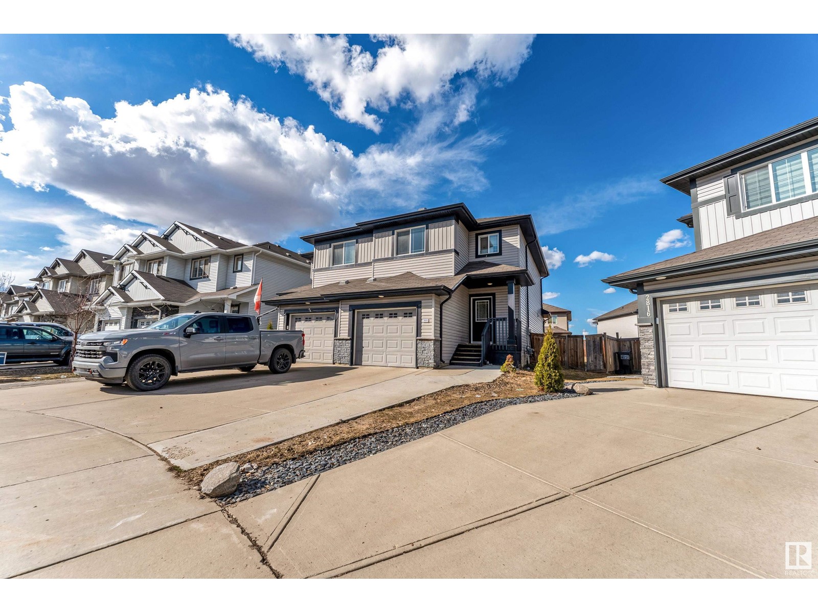 Property at 2820 16 AV NW image 3