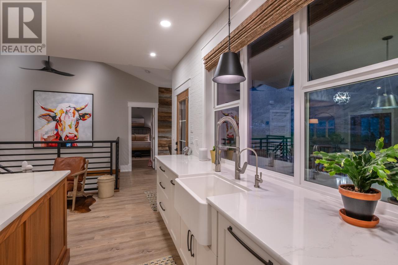 2940 82nd Avenue, Osoyoos, British Columbia  V0H 1V6 - Photo 8 - 10342627