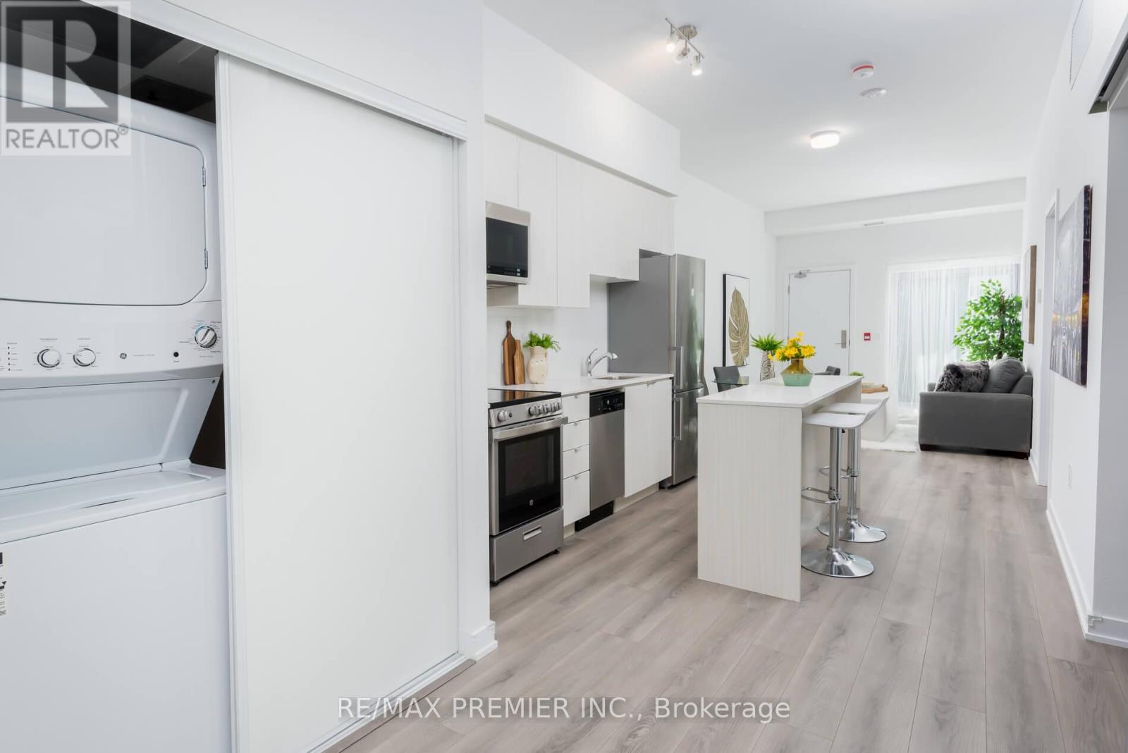 103 - 562 Hopewell Avenue, Toronto, Ontario  M6E 3T3 - Photo 8 - W12077505