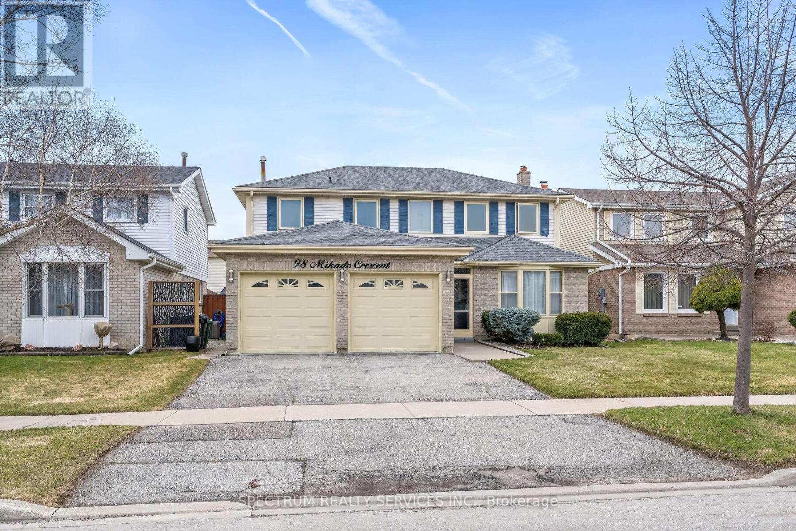 98 Mikado Crescent, Brampton, Ontario  L6S 3R7 - Photo 1 - W12077518