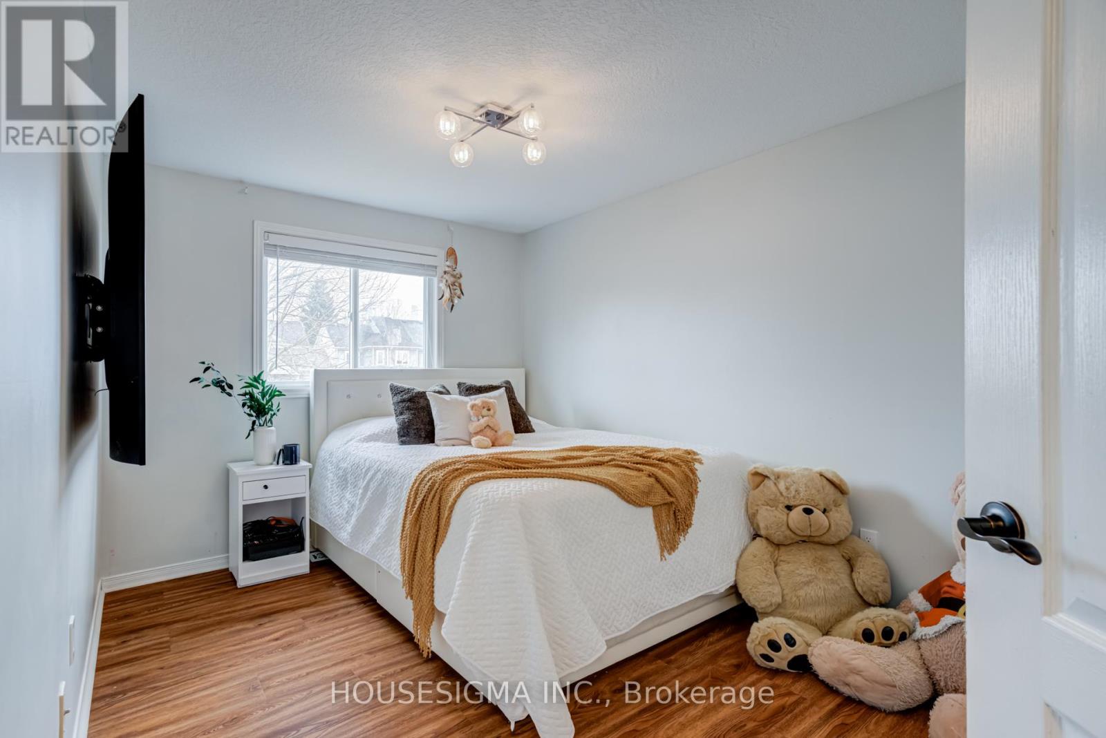 308 Fern Street, Orangeville, Ontario  L9W 5C1 - Photo 9 - W12077554