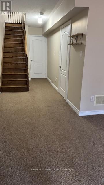 38 Sea Drifter Crescent N, Brampton (Bram East), Ontario  L6P 4B2 - Photo 10 - W12077581