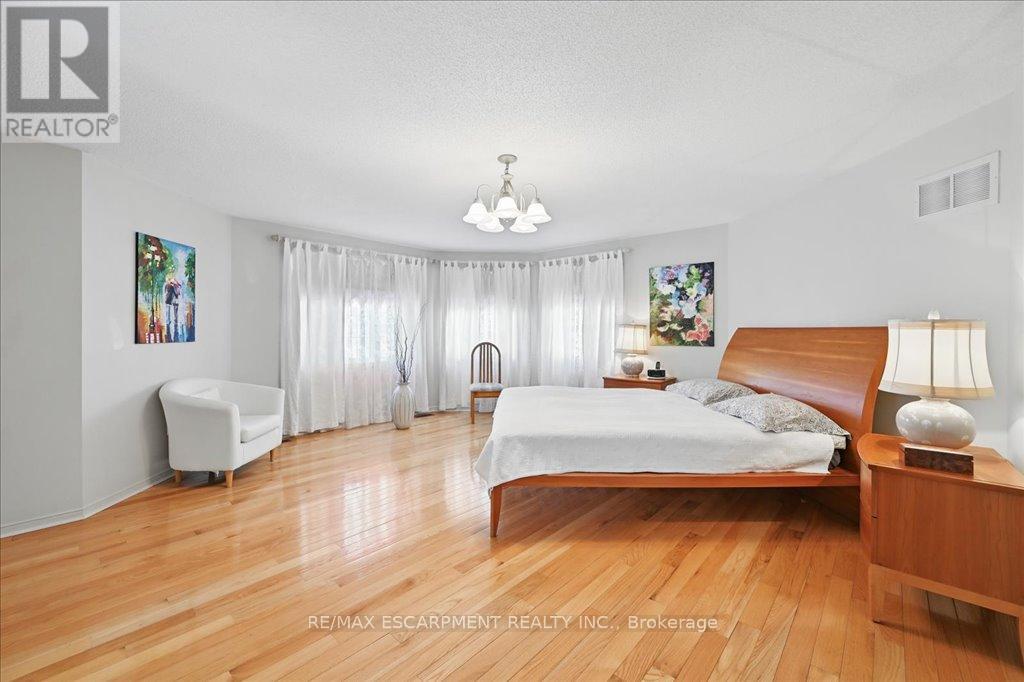 41 Chifney Lane, Hamilton, Ontario  L9K 1K1 - Photo 29 - X12077517