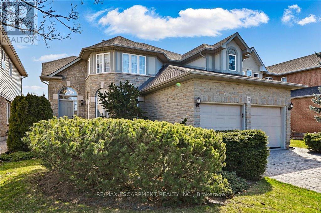 41 Chifney Lane, Hamilton, Ontario  L9K 1K1 - Photo 3 - X12077517