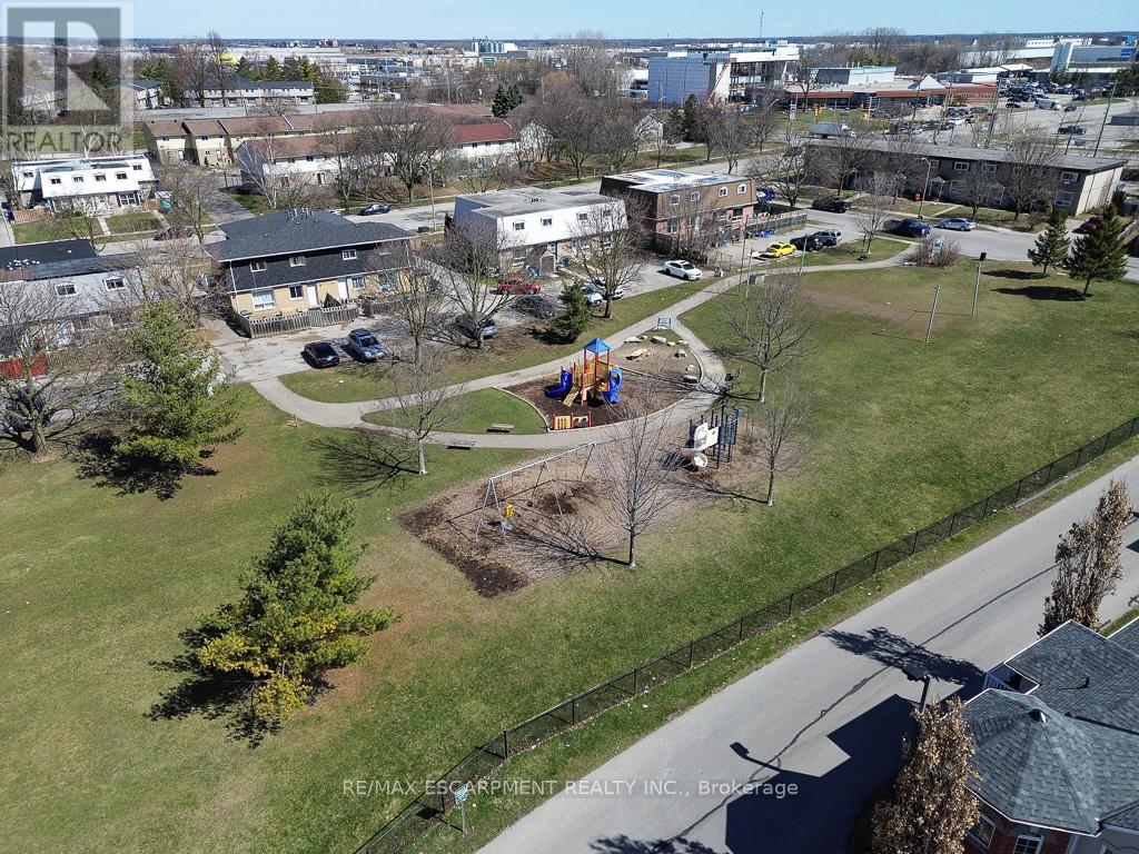67 - 20 Mcconkey Crescent, Brant, Ontario  N3S 0C1 - Photo 43 - X12077543