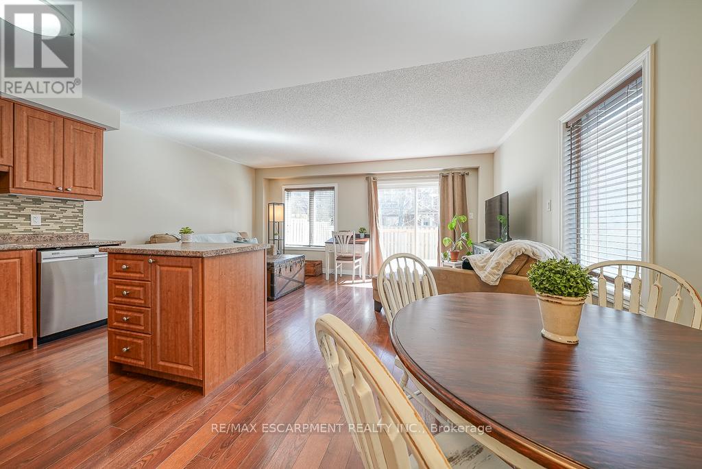 67 - 20 Mcconkey Crescent, Brant, Ontario  N3S 0C1 - Photo 8 - X12077543