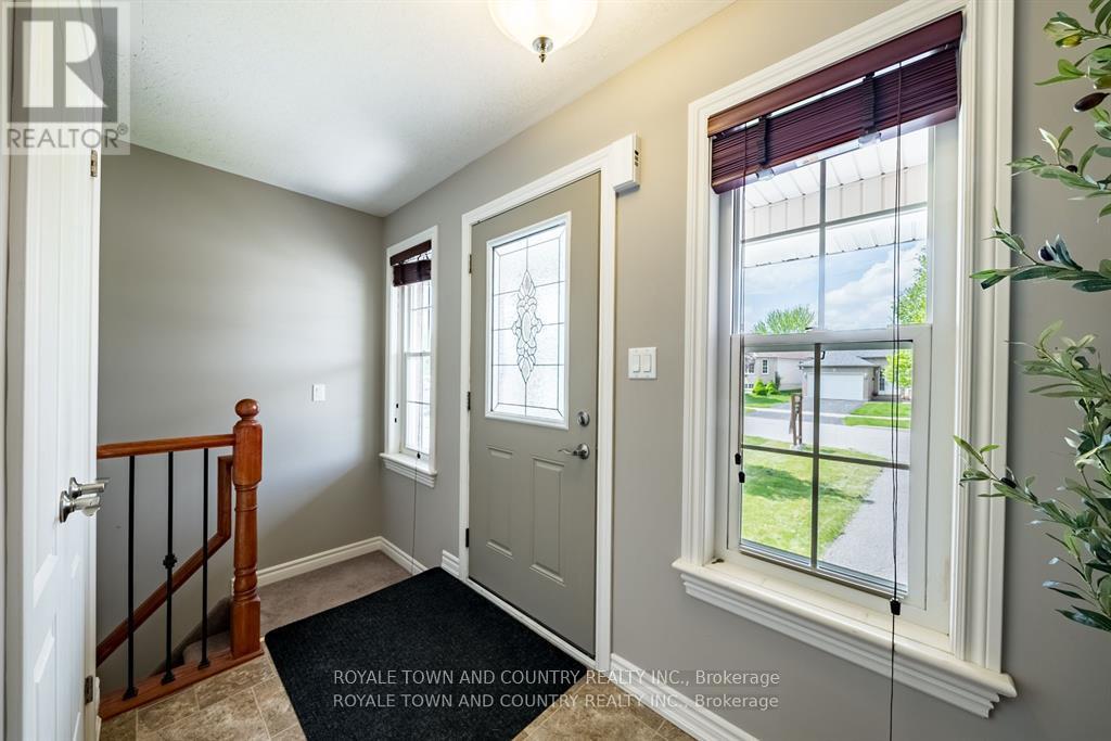 Property at 54 LAURENT BOULEVARD image 5