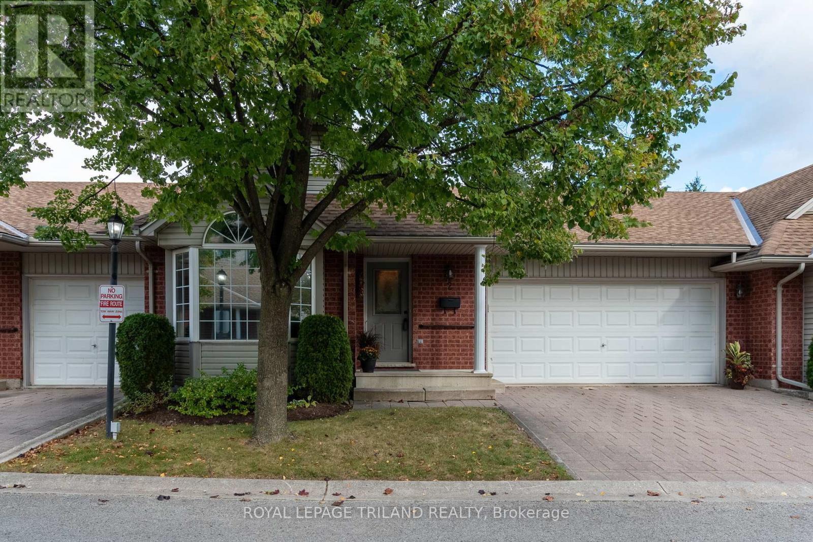 2 - 122 Sherwood Forest Square