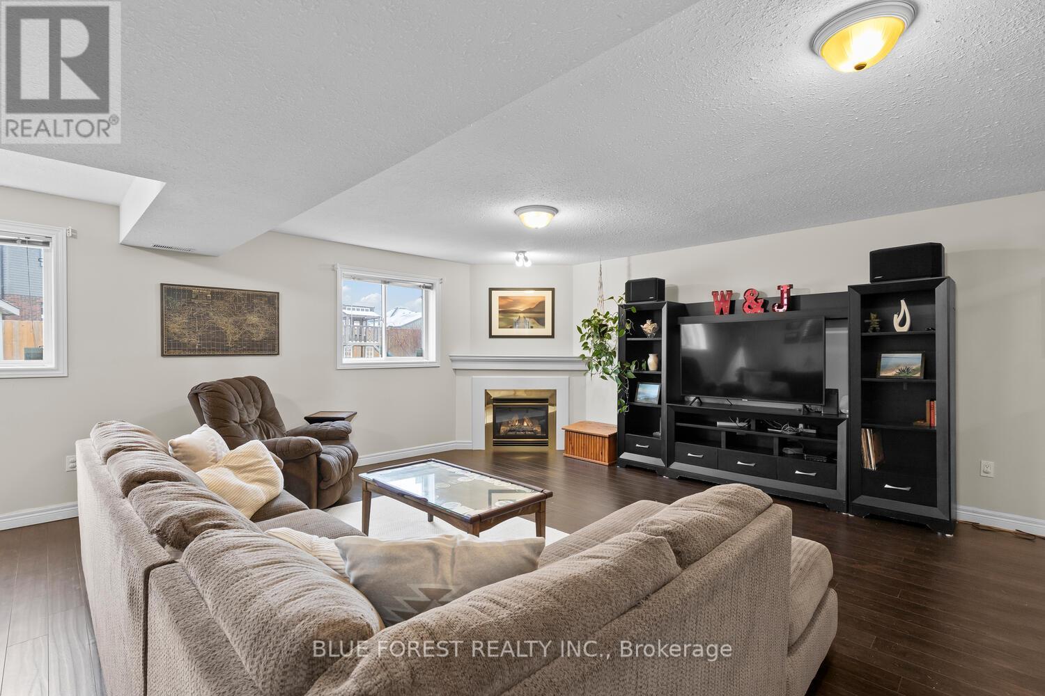 Photo 32 of 46 for 214 Jonathan Way
