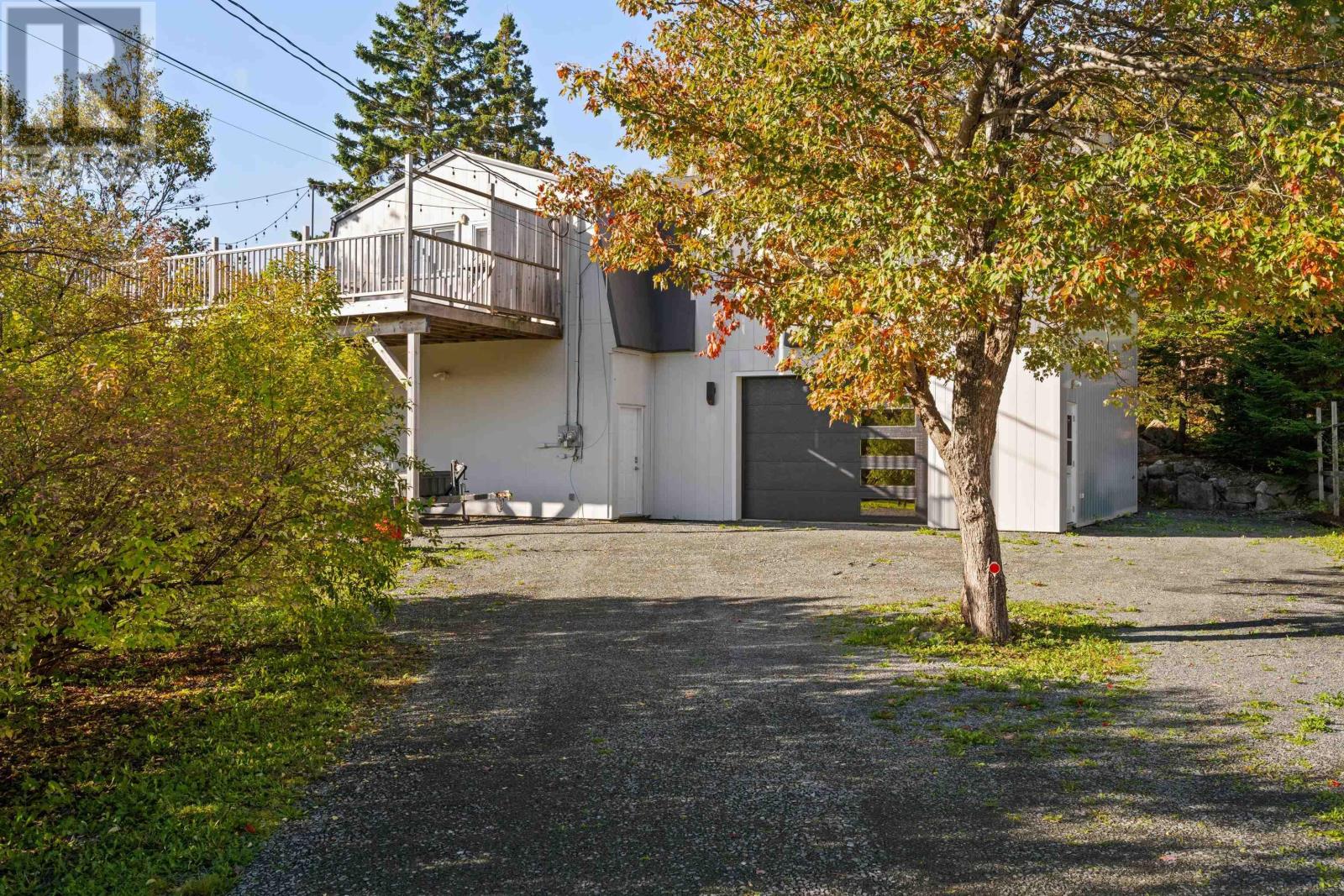 735 Terence Bay Road, Terence Bay, Nova Scotia  B3T 1X2 - Photo 4 - 202426738