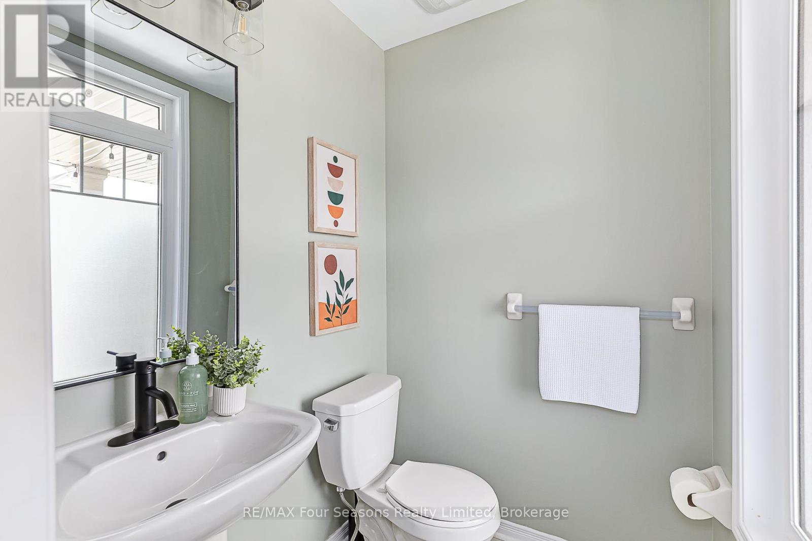 16 Barfoot Street, Collingwood, Ontario  L9Y 3Y7 - Photo 20 - S12077584