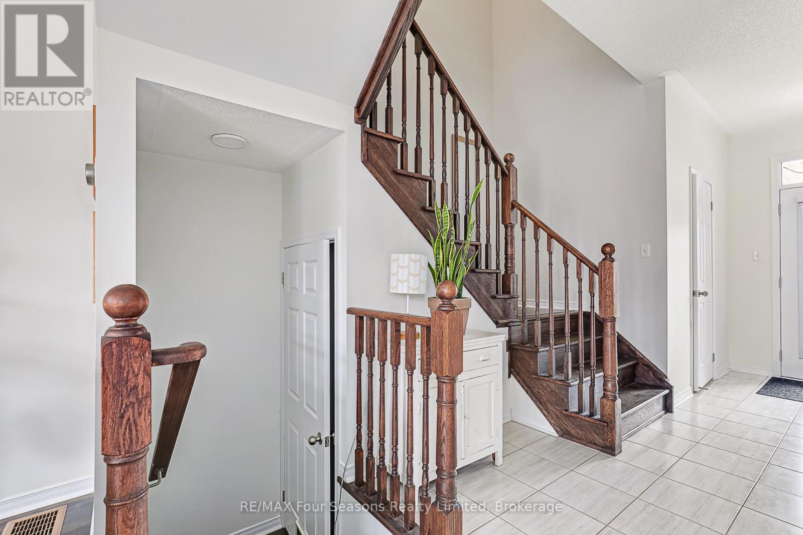16 Barfoot Street, Collingwood, Ontario  L9Y 3Y7 - Photo 27 - S12077584