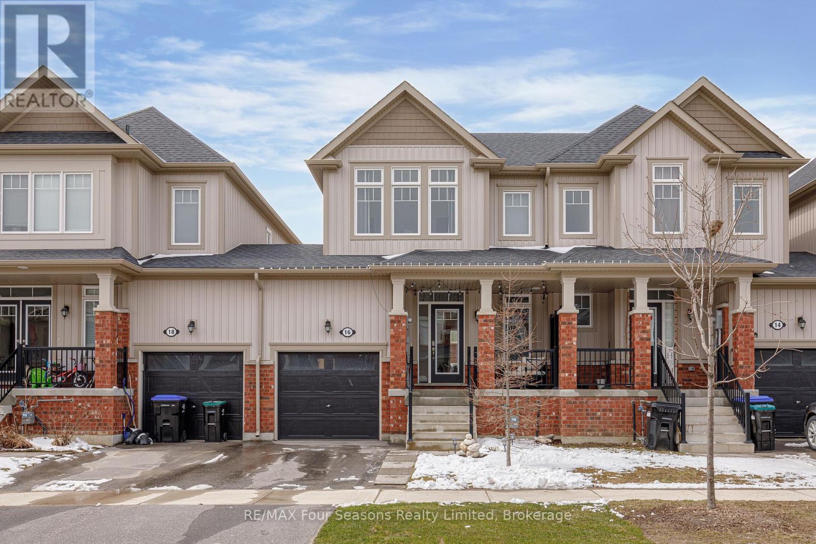 16 Barfoot Street, Collingwood, Ontario  L9Y 3Y7 - Photo 3 - S12077584