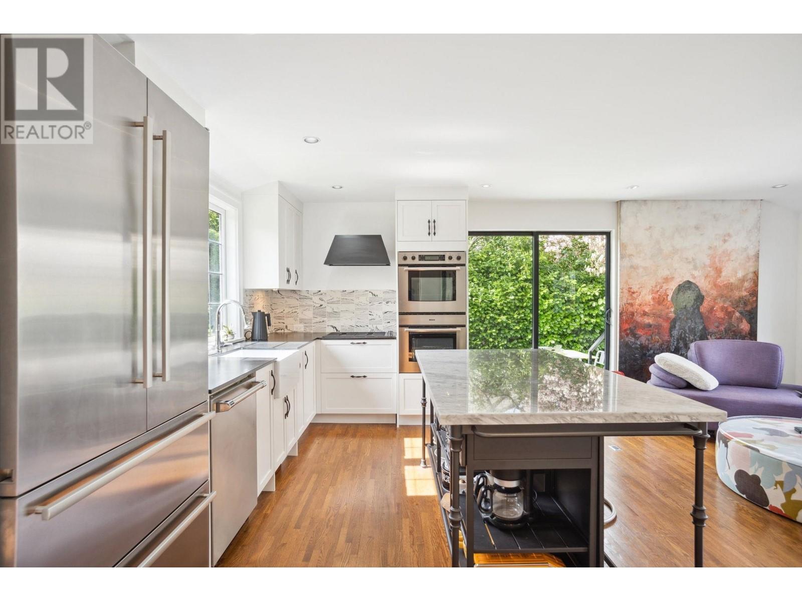 2562 Wallace Crescent, Vancouver, British Columbia  V6R 3V4 - Photo 15 - R2989235