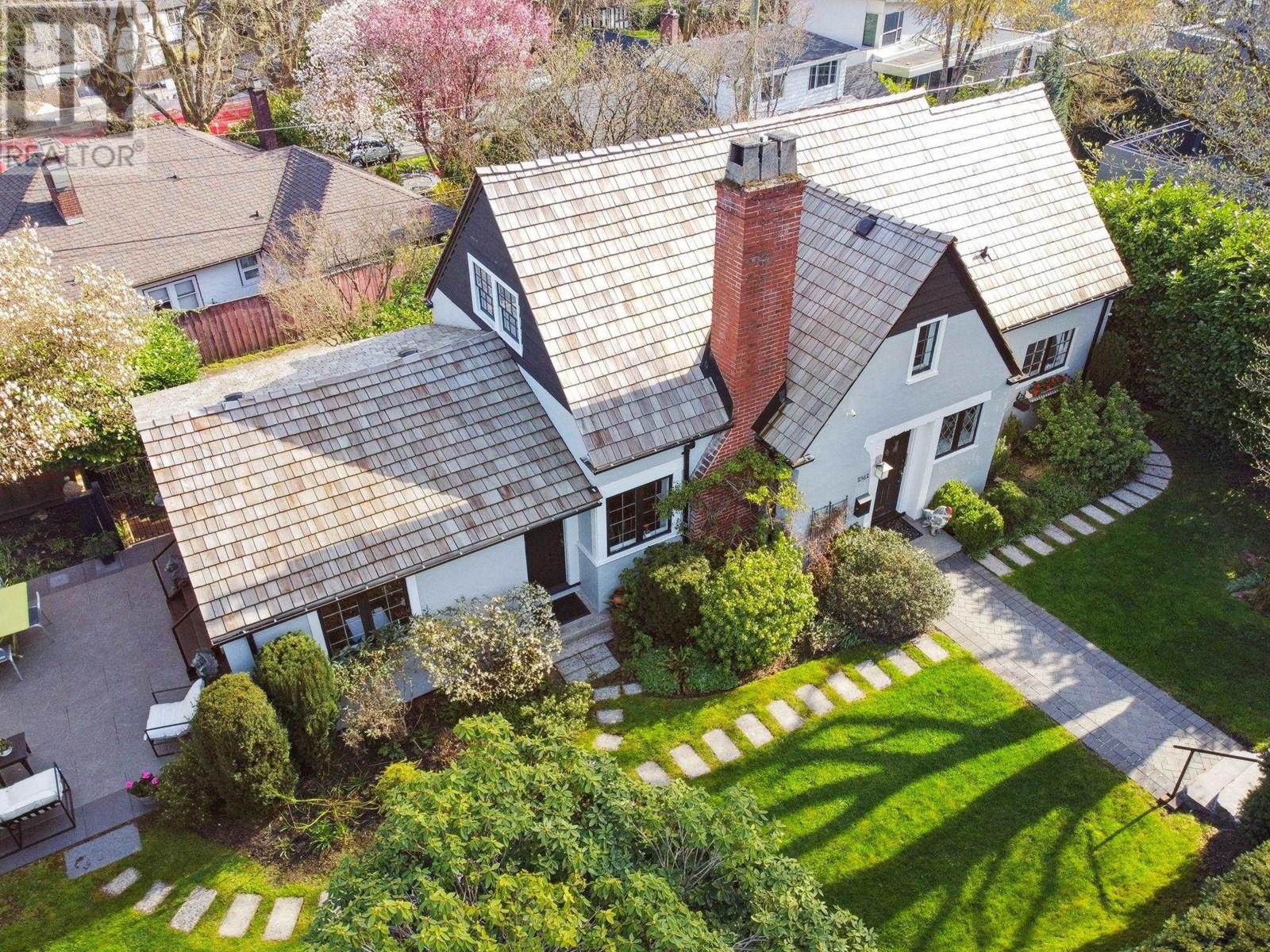 2562 Wallace Crescent, Vancouver, British Columbia  V6R 3V4 - Photo 5 - R2989235