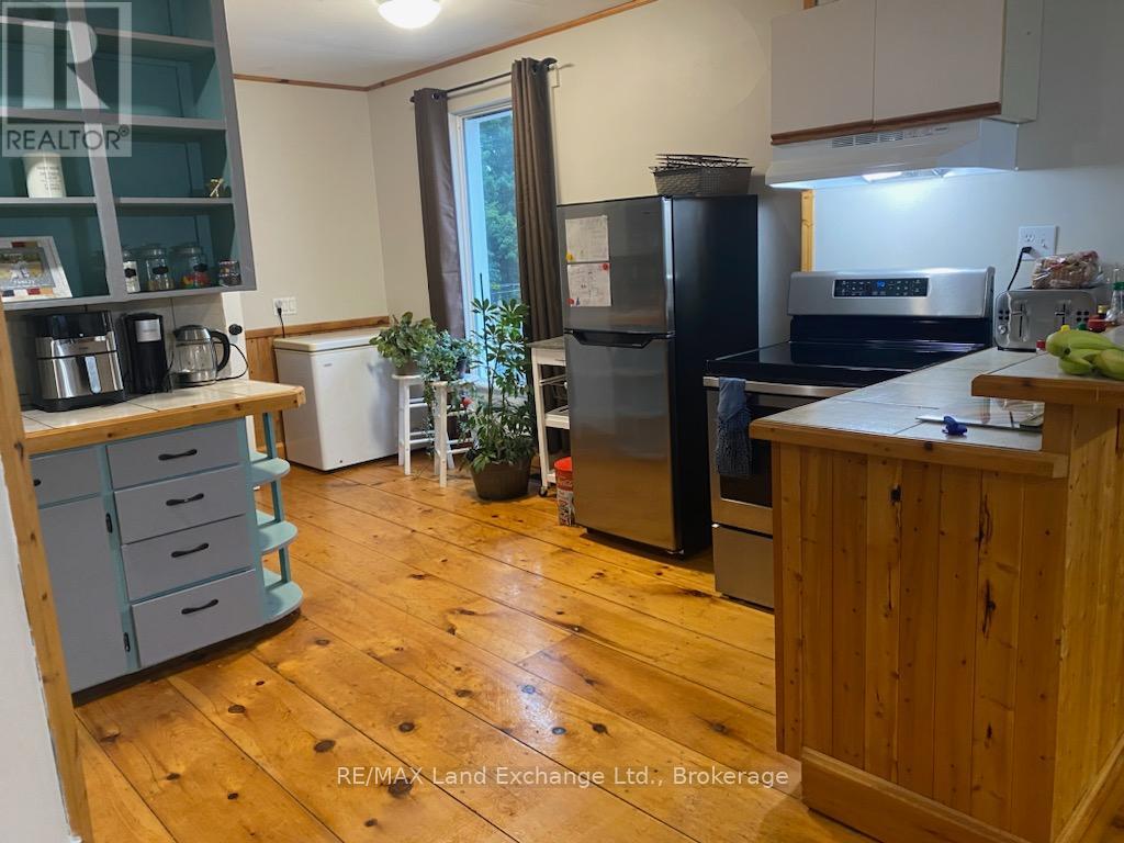 428 Queen Street S, Arran-Elderslie, Ontario  N0G 2N0 - Photo 16 - X12077630