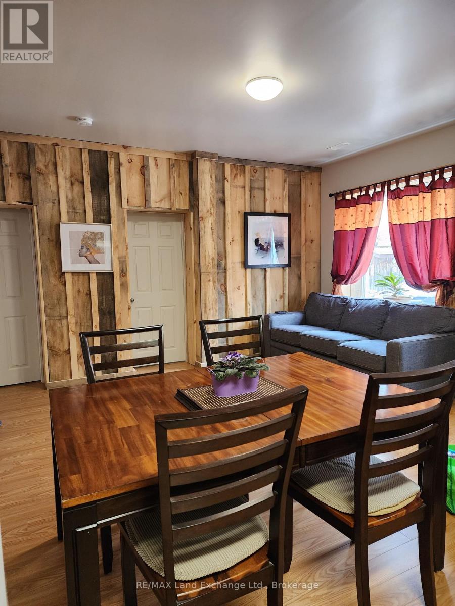 428 Queen Street S, Arran-Elderslie, Ontario  N0G 2N0 - Photo 3 - X12077630