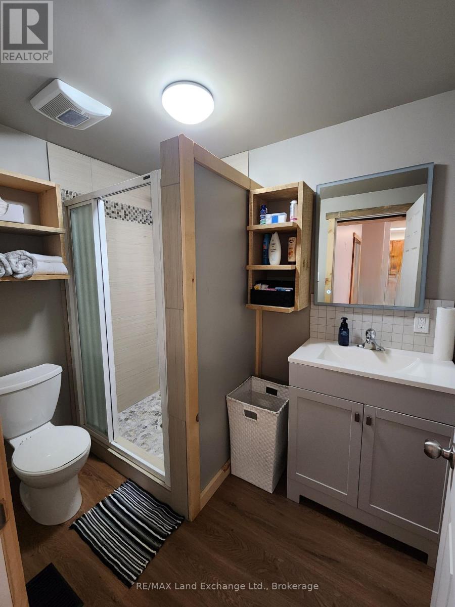 428 Queen Street S, Arran-Elderslie, Ontario  N0G 2N0 - Photo 6 - X12077630