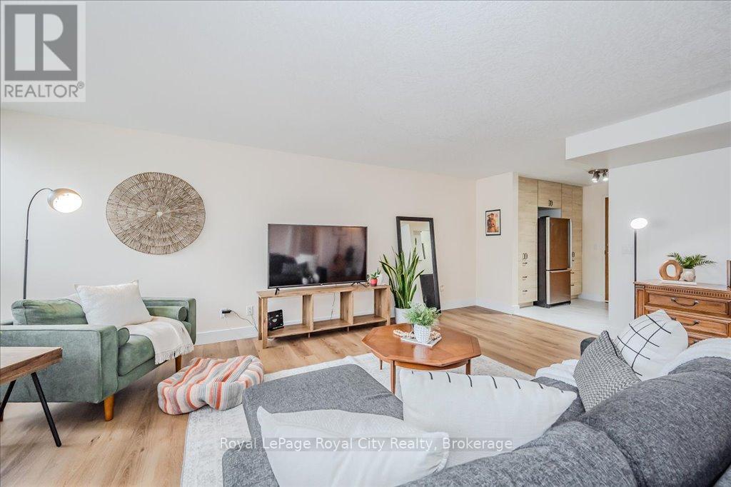 110 - 107 Bagot Street, Guelph, Ontario  N1H 8H5 - Photo 10 - X12077648