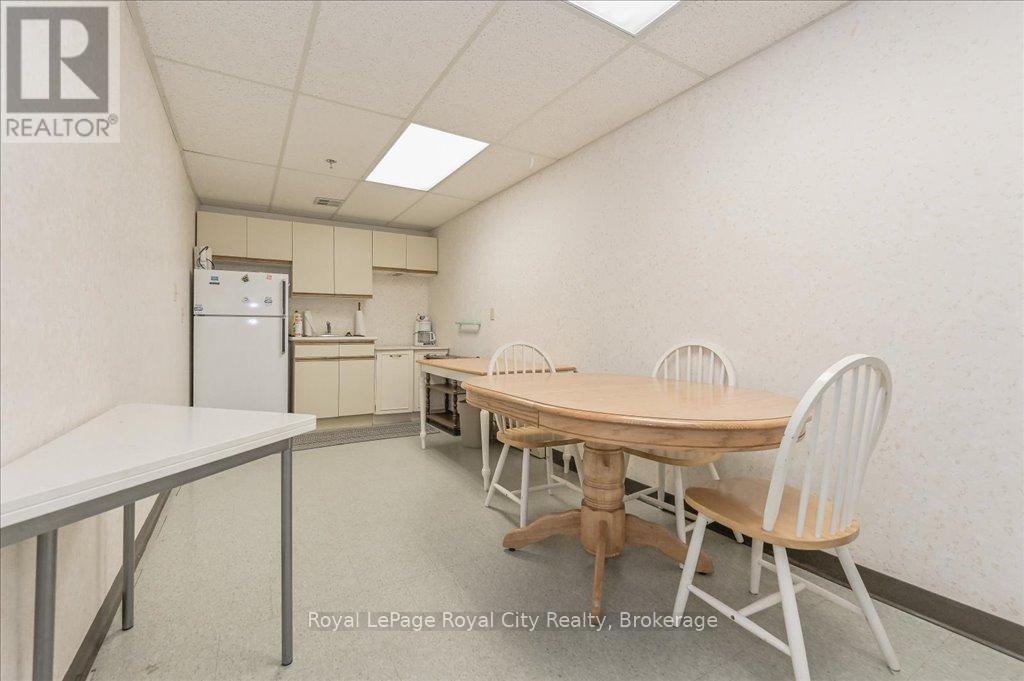 110 - 107 Bagot Street, Guelph, Ontario  N1H 8H5 - Photo 31 - X12077648