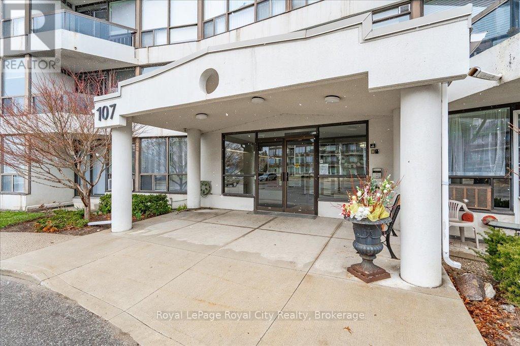 Property at 110 - 107 BAGOT STREET image 4