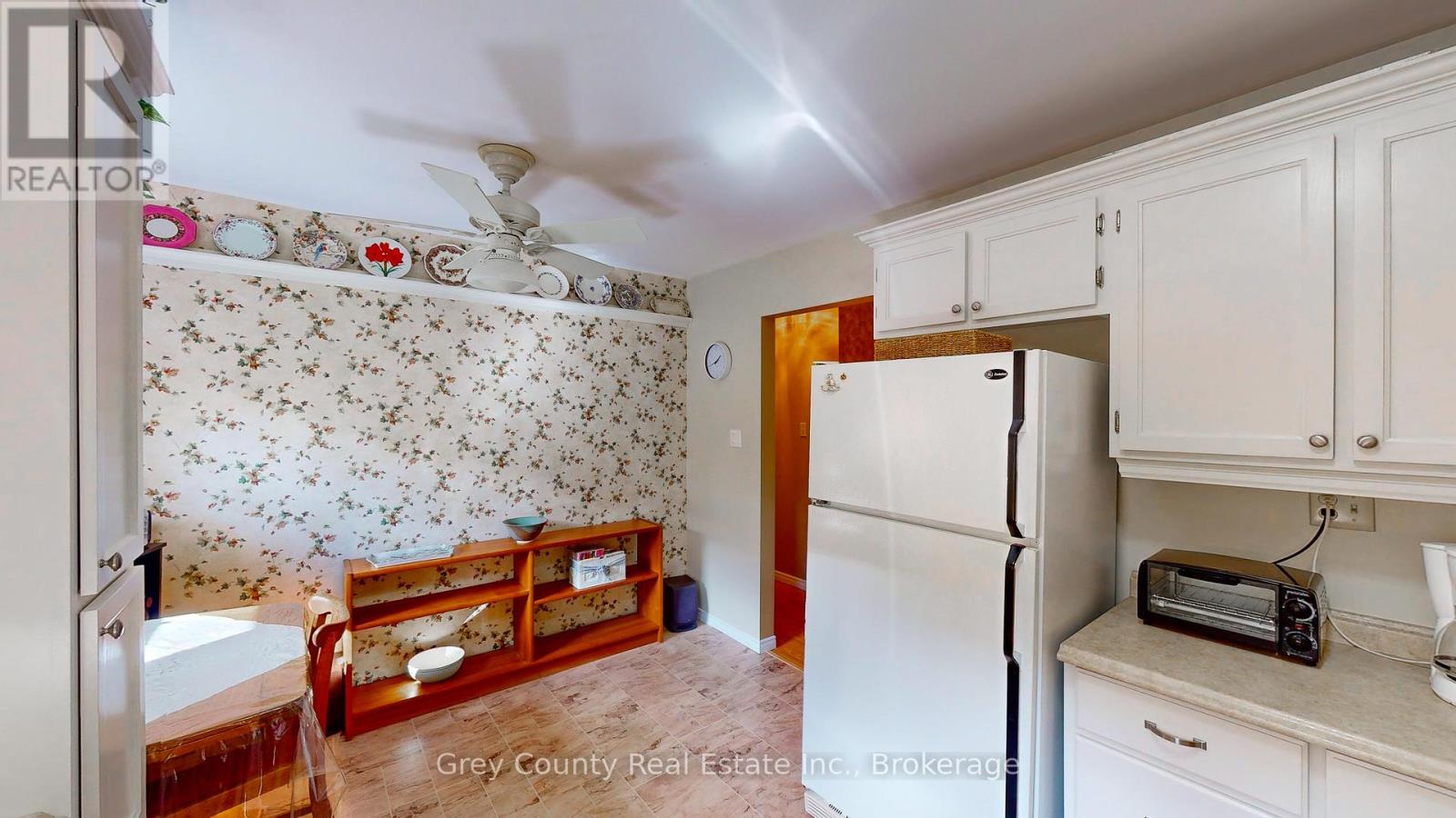 63 Grayview Drive, Grey Highlands, Ontario  N0C 1H0 - Photo 26 - X12077651