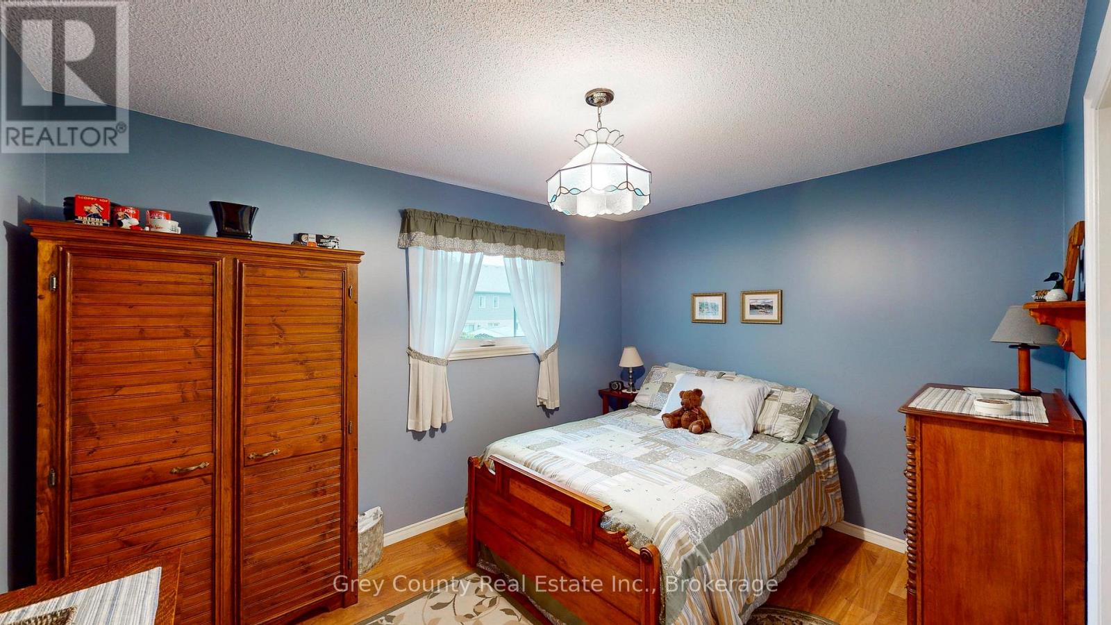 63 Grayview Drive, Grey Highlands, Ontario  N0C 1H0 - Photo 31 - X12077651