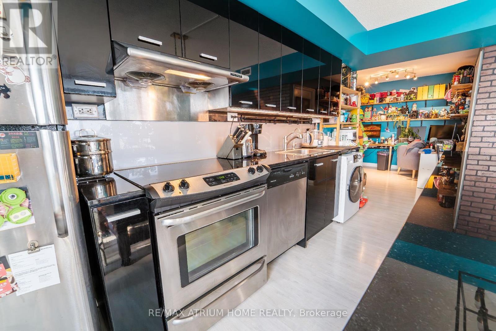 1502 - 29 Singer Court, Toronto, Ontario  M2K 0B3 - Photo 5 - C12077600