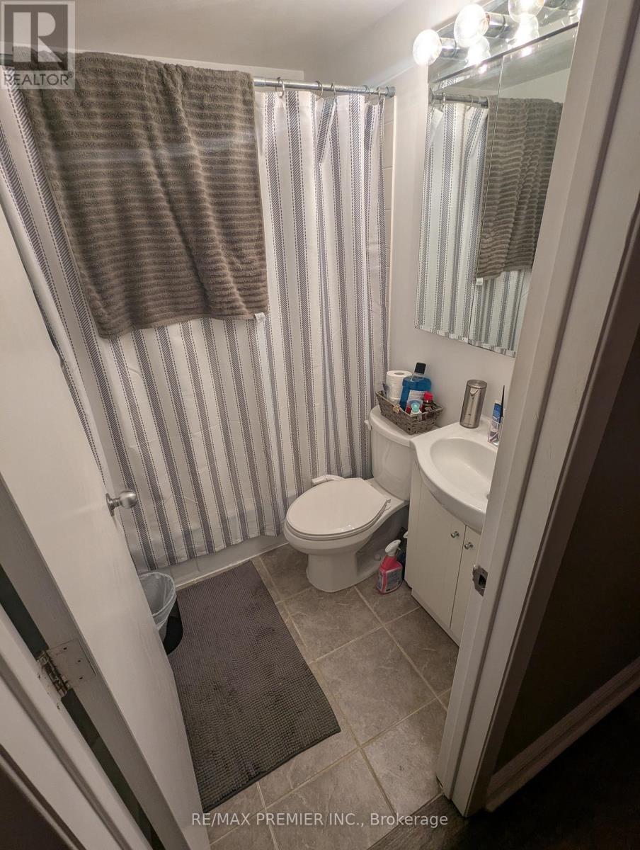 2 - 196 Carlton Street, Toronto, Ontario  M5A 2K8 - Photo 6 - C12077608