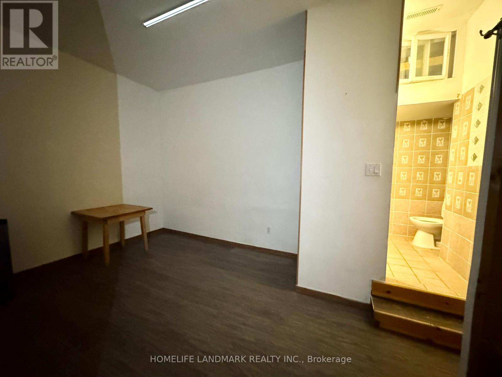 2 - 450 Spadina Avenue, Toronto, Ontario  M5T 2G8 - Photo 4 - C12077616