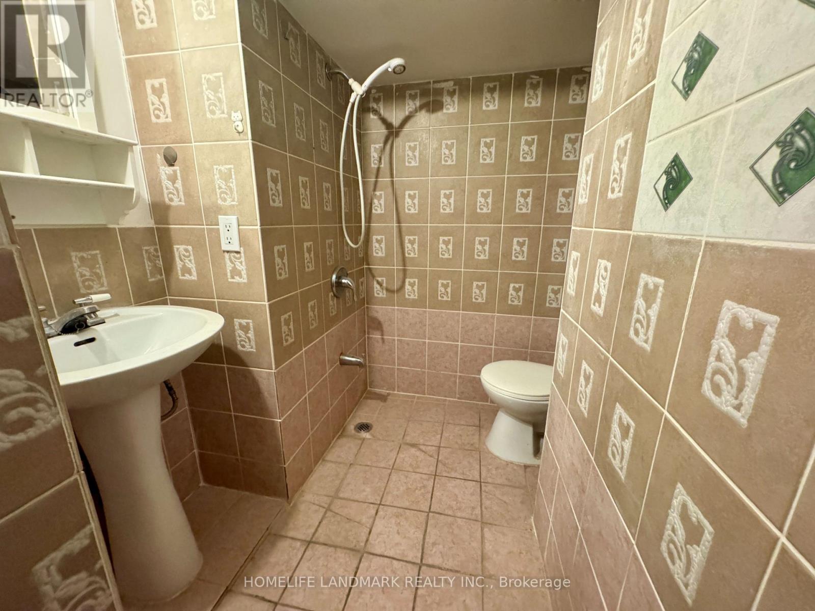 2 - 450 Spadina Avenue, Toronto, Ontario  M5T 2G8 - Photo 5 - C12077616
