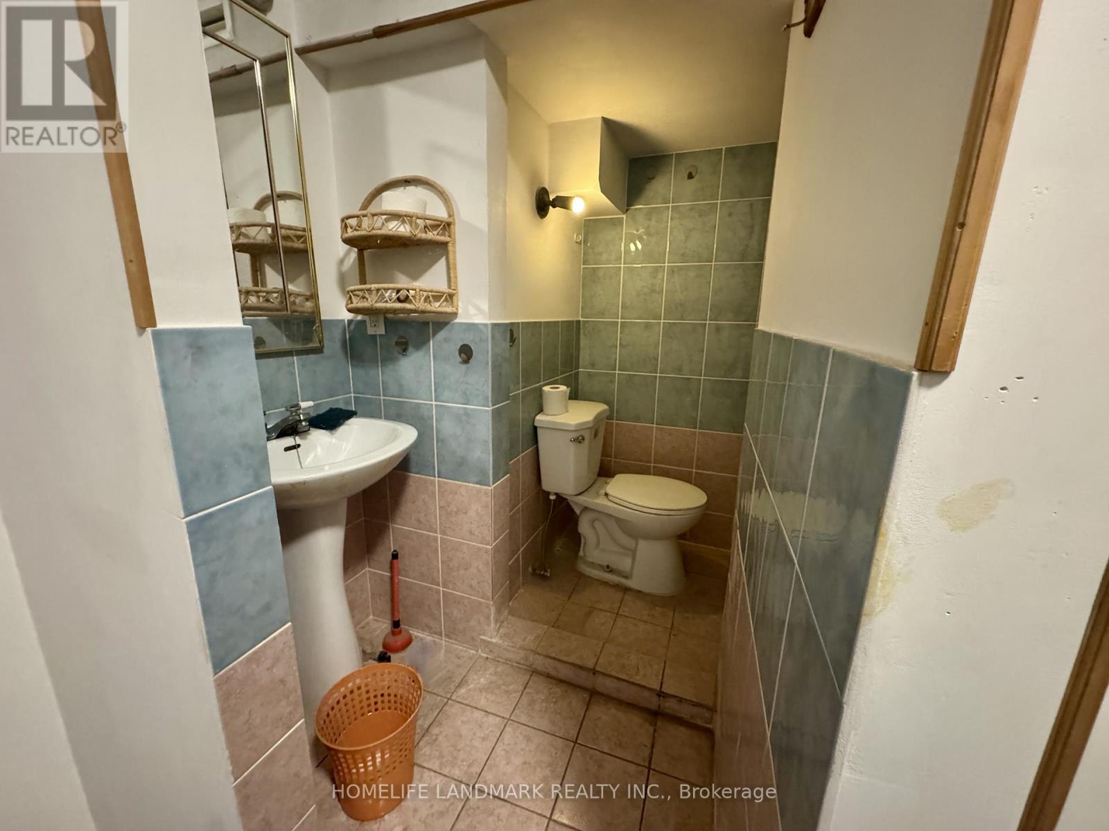 2 - 450 Spadina Avenue, Toronto, Ontario  M5T 2G8 - Photo 9 - C12077616