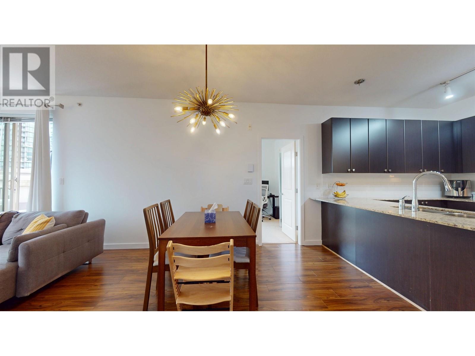 306 255 Ross Drive, New Westminster, British Columbia  V3L 0C7 - Photo 10 - R2988346