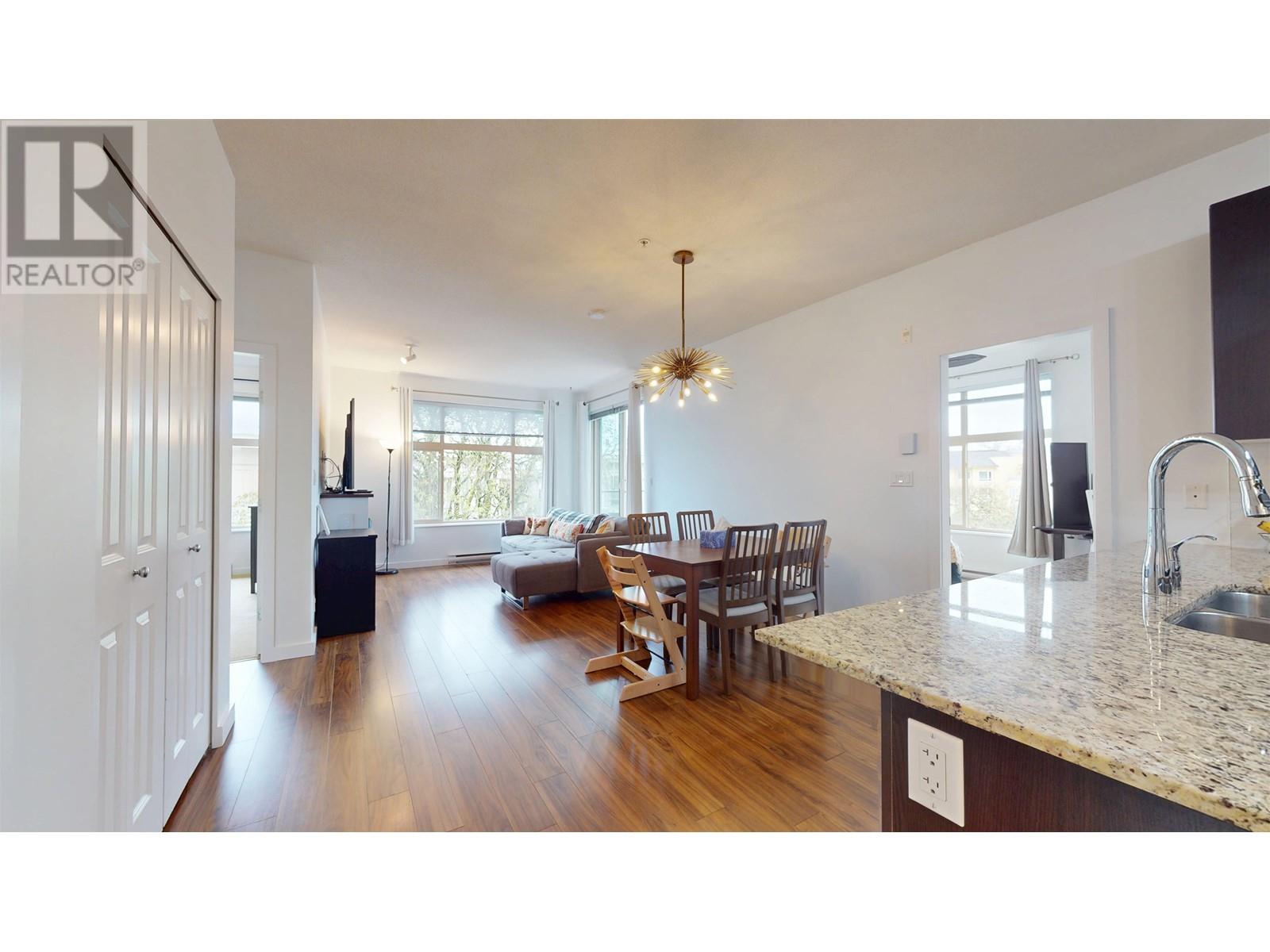 306 255 Ross Drive, New Westminster, British Columbia  V3L 0C7 - Photo 8 - R2988346