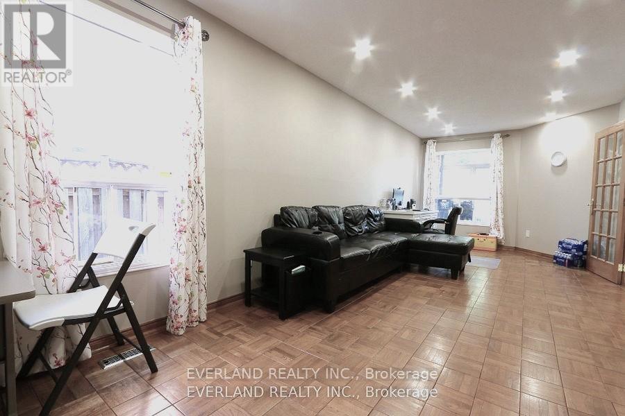 87 Kyla Crescent, Markham, Ontario  L3S 2Y4 - Photo 26 - N12077638