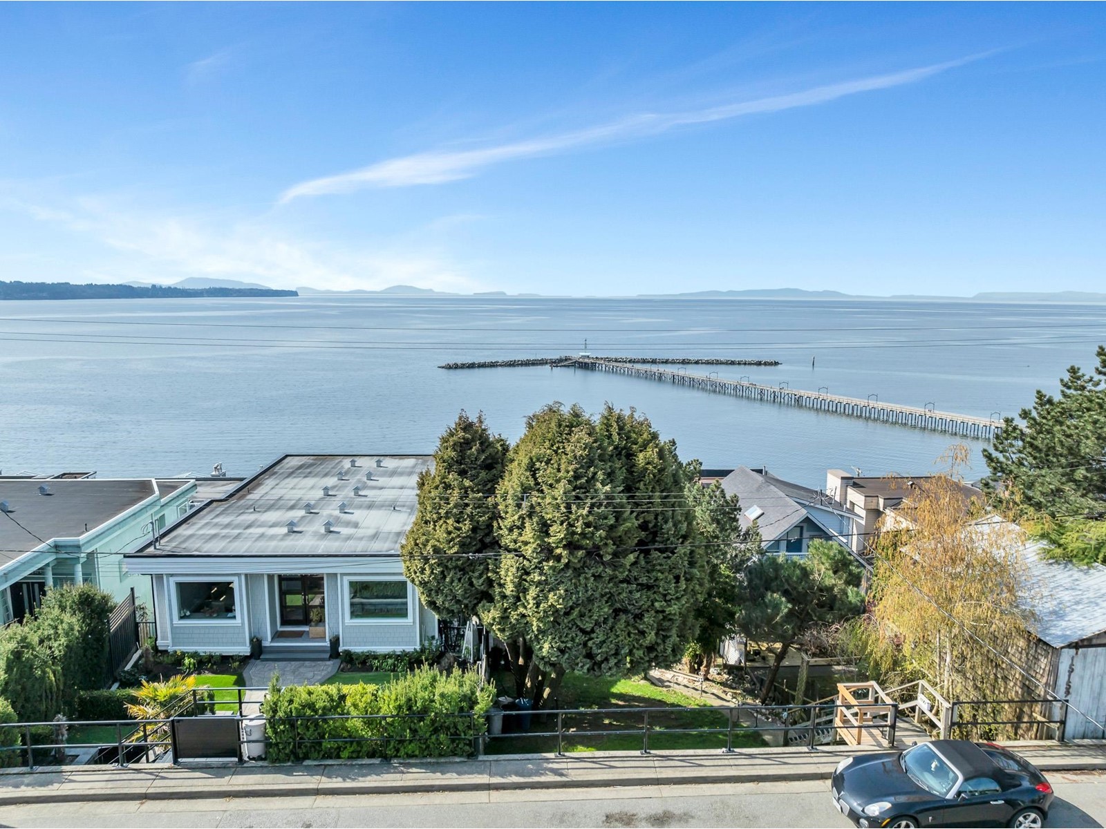 Property at 15161 VICTORIA AVENUE image 2