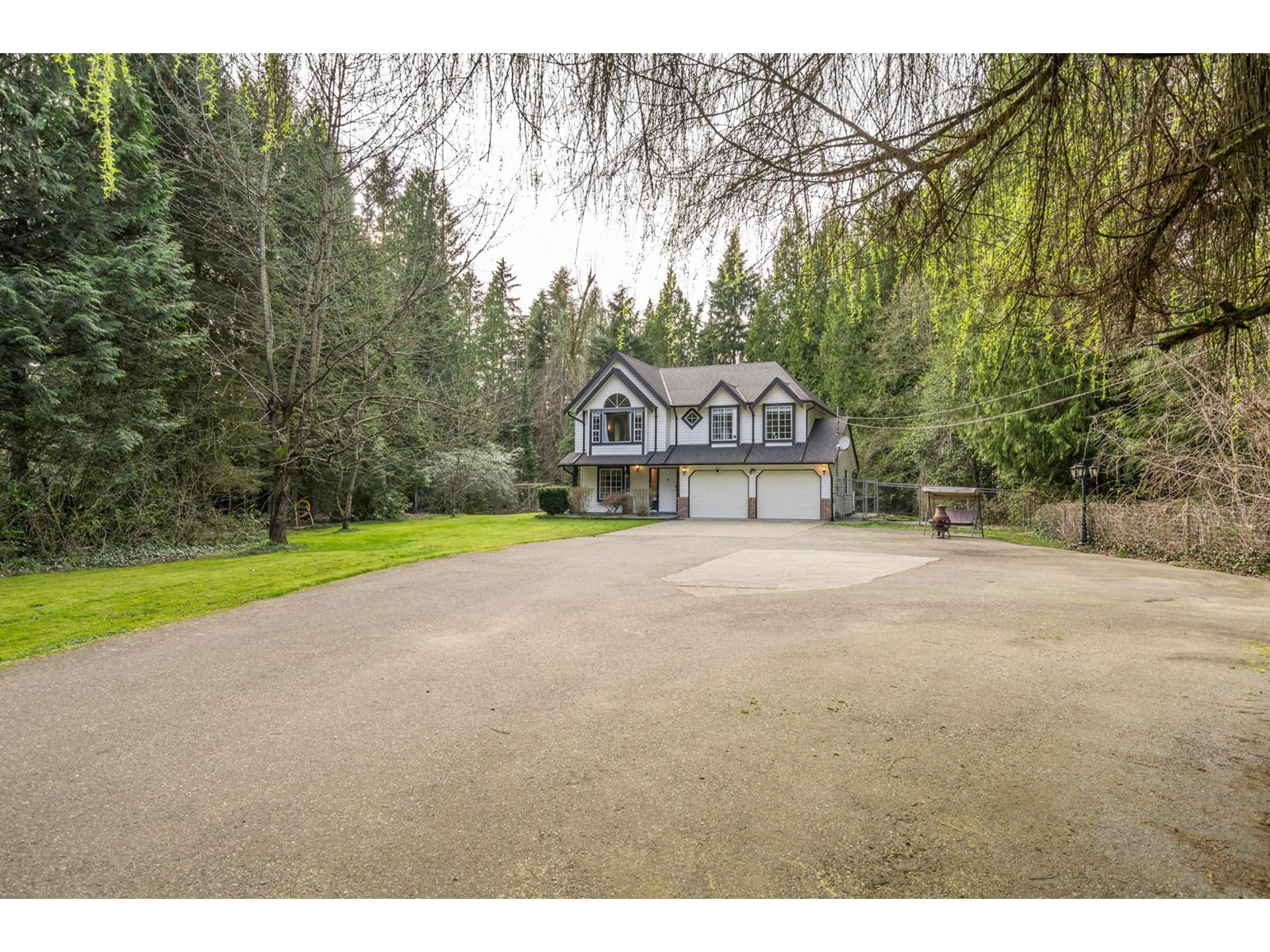 Property at 8967 EMIRY STREET image 2