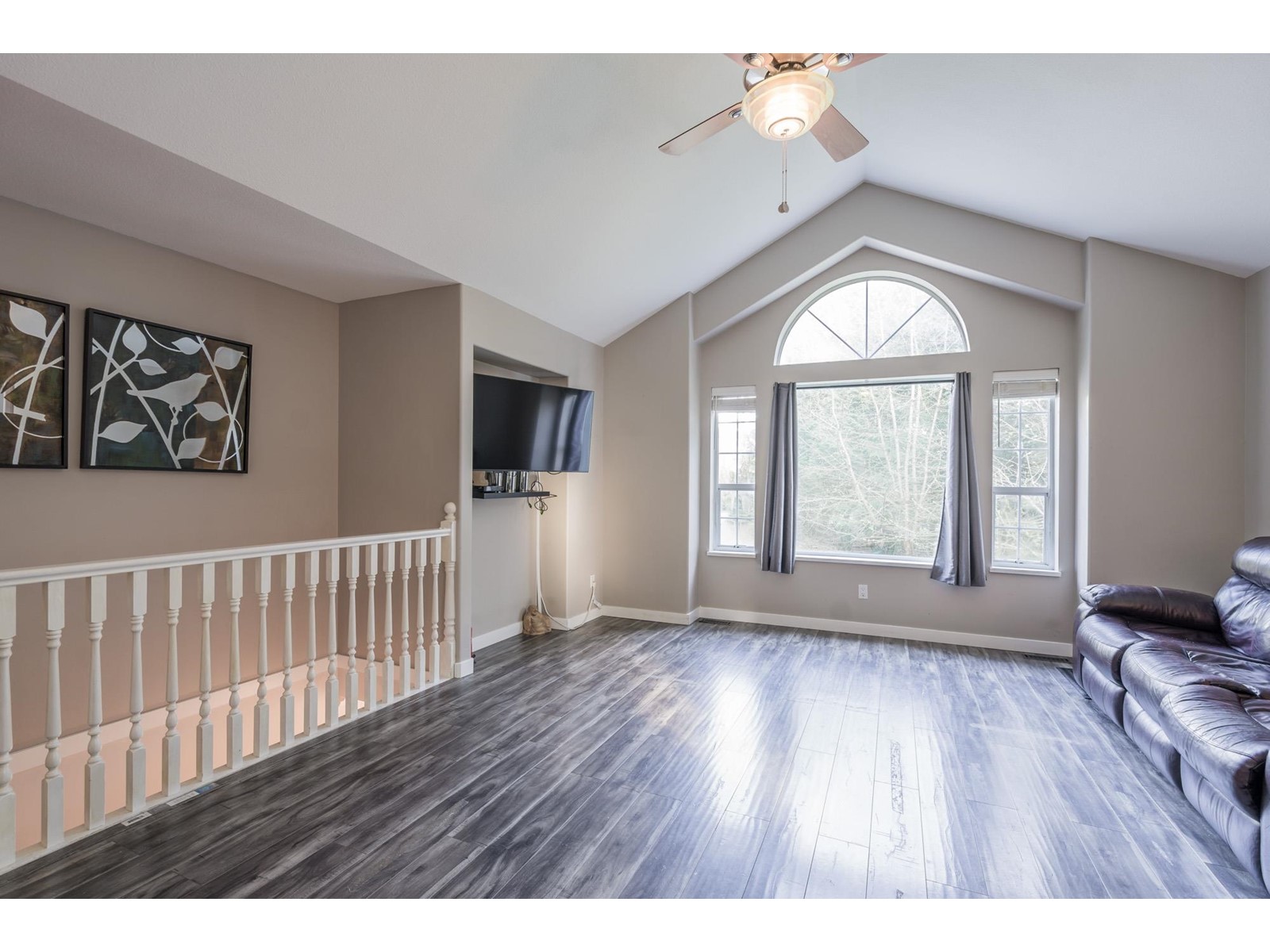 Property at 8967 EMIRY STREET image 5