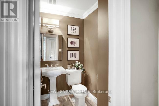 161 Dornie Road, Oakville, Ontario  L6J 4N7 - Photo 16 - W12077609