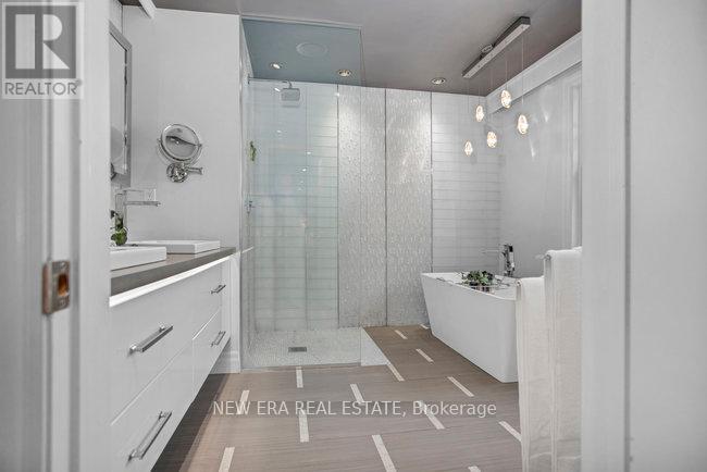 161 Dornie Road, Oakville, Ontario  L6J 4N7 - Photo 23 - W12077609