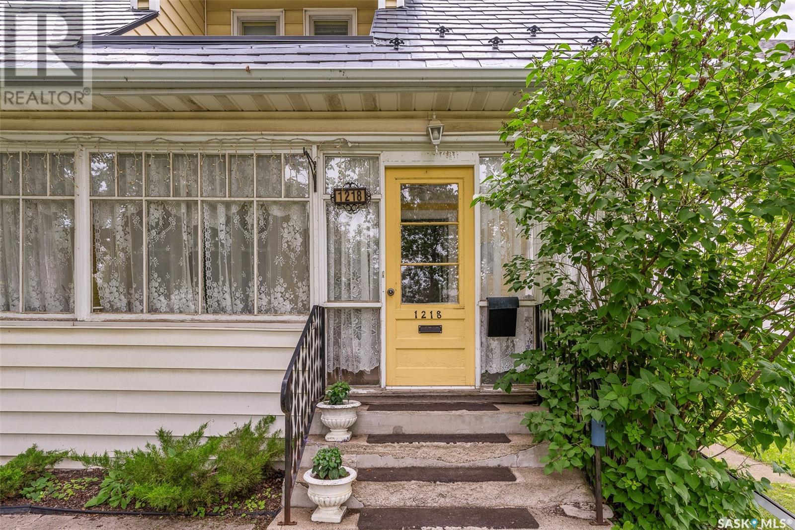 Property at 1218 1st AVENUE NW image 4