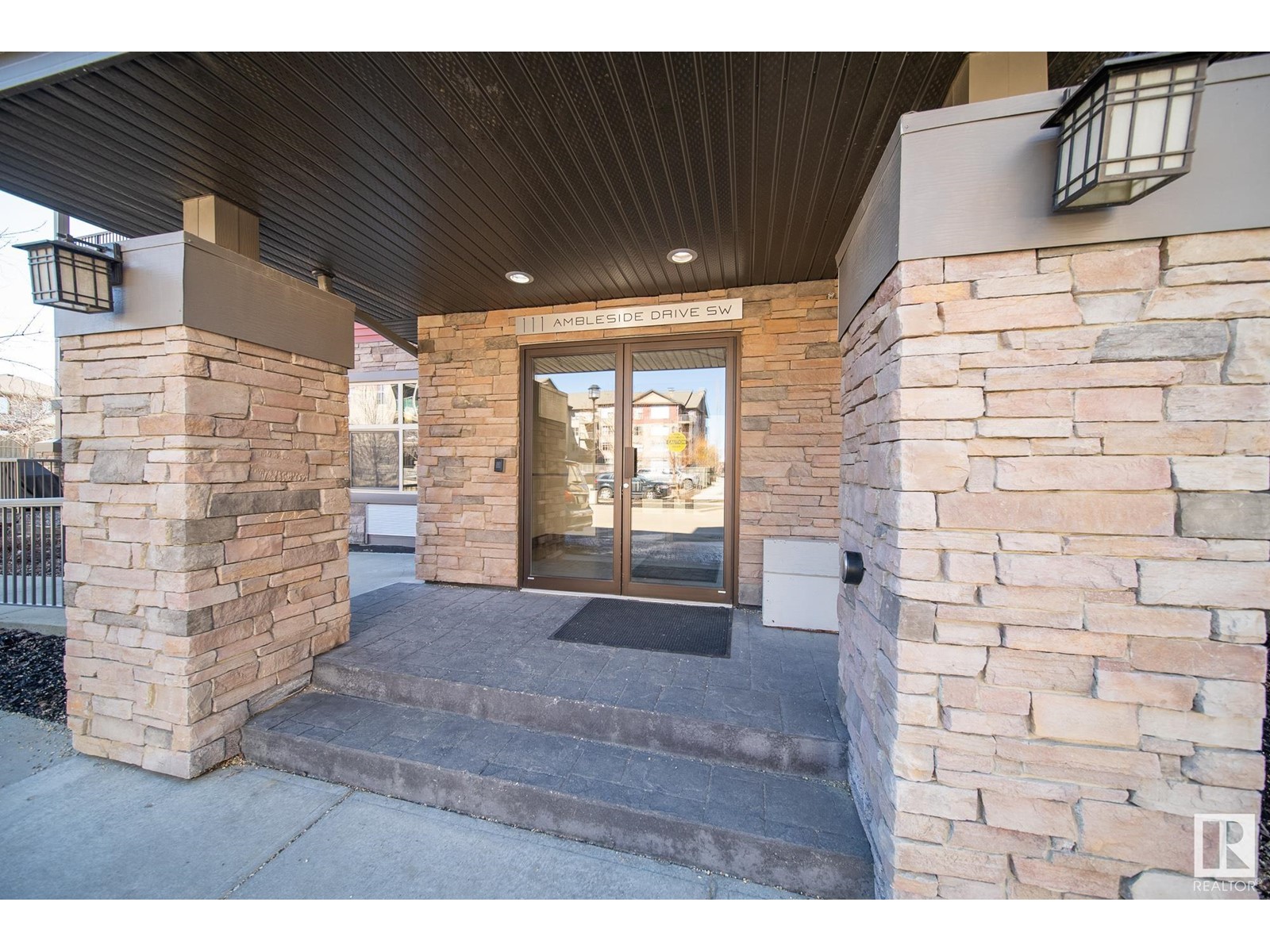 Property at #307 111 AMBLESIDE DR SW image 2