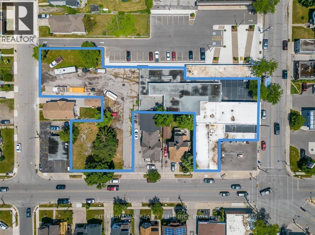 330 WELLINGTON STREET, Sarnia, Ontario
