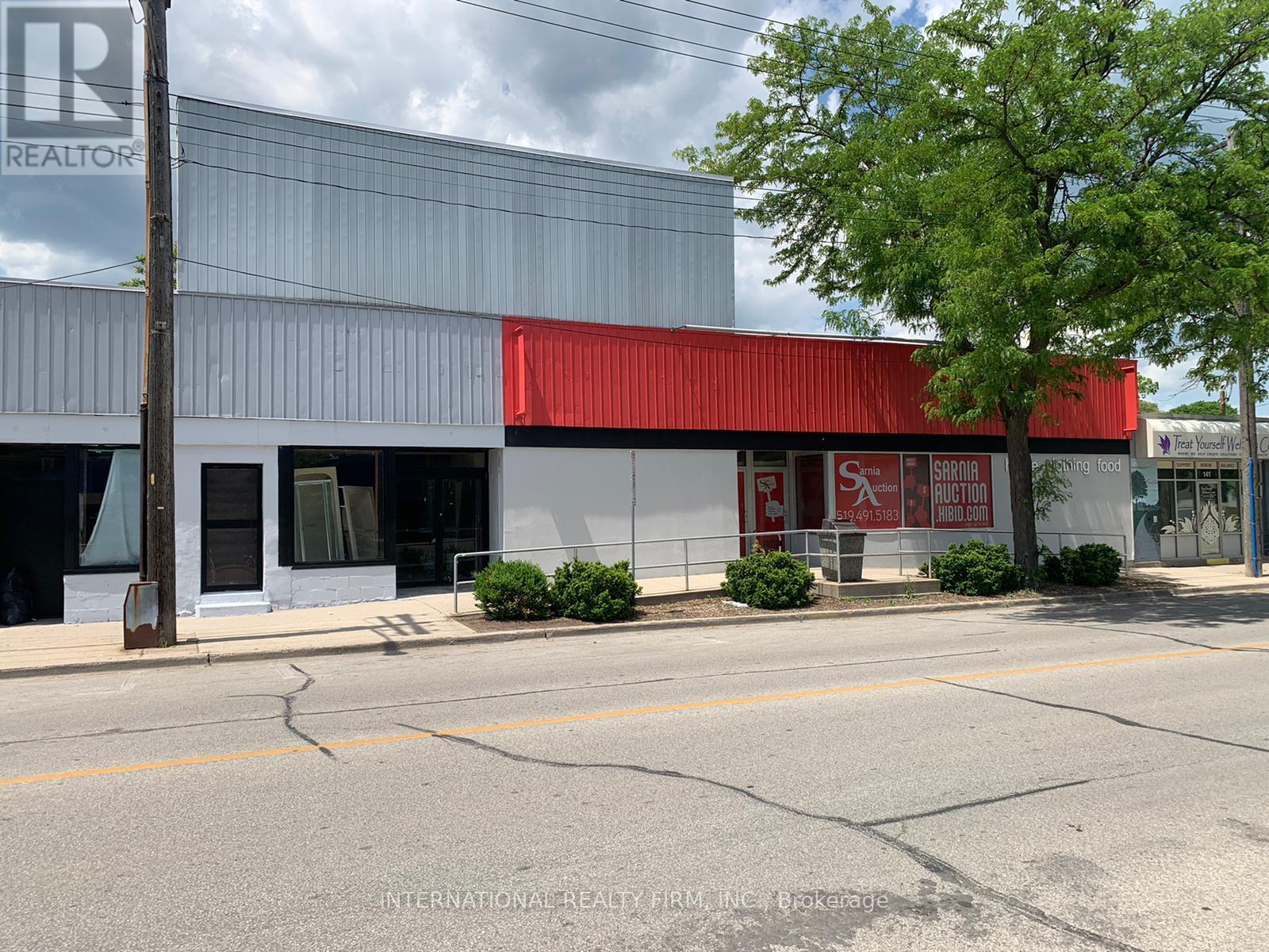 330 Wellington Street, Sarnia, Ontario  N7T 1H5 - Photo 4 - X12077612