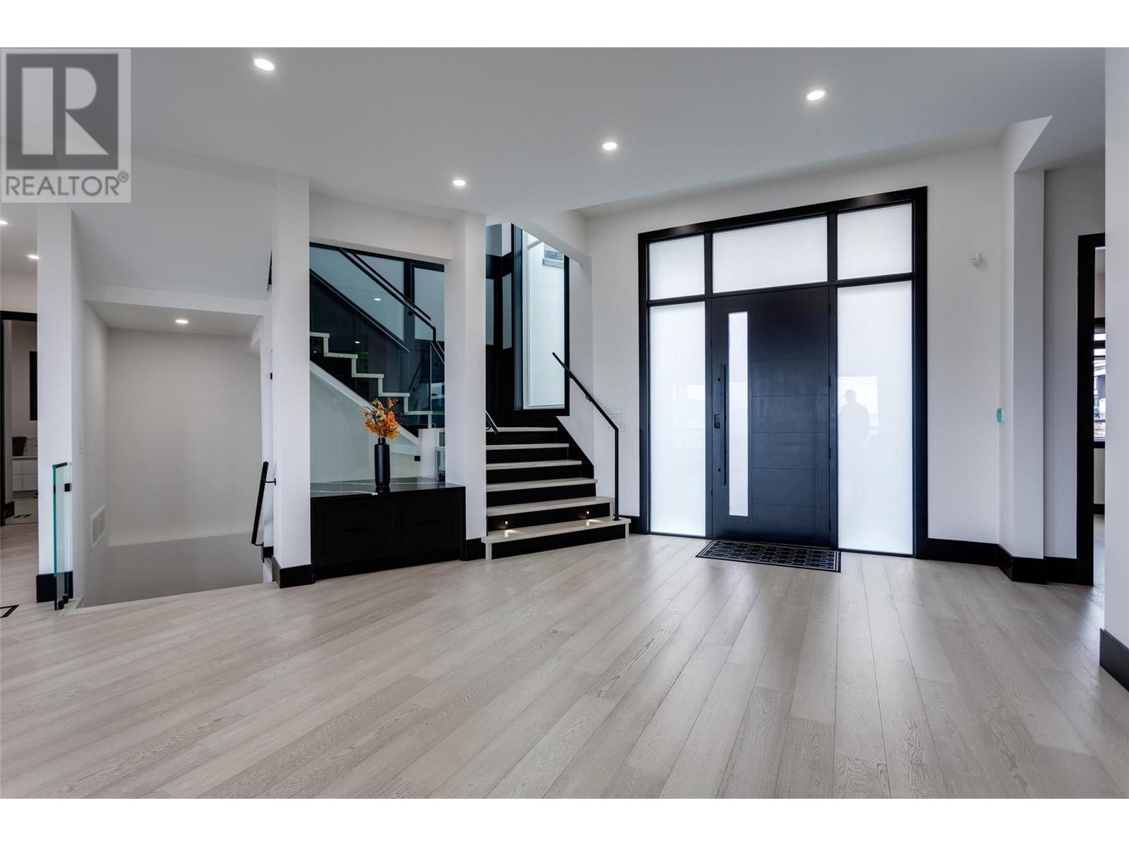 Property at 652 Deans Court image 4