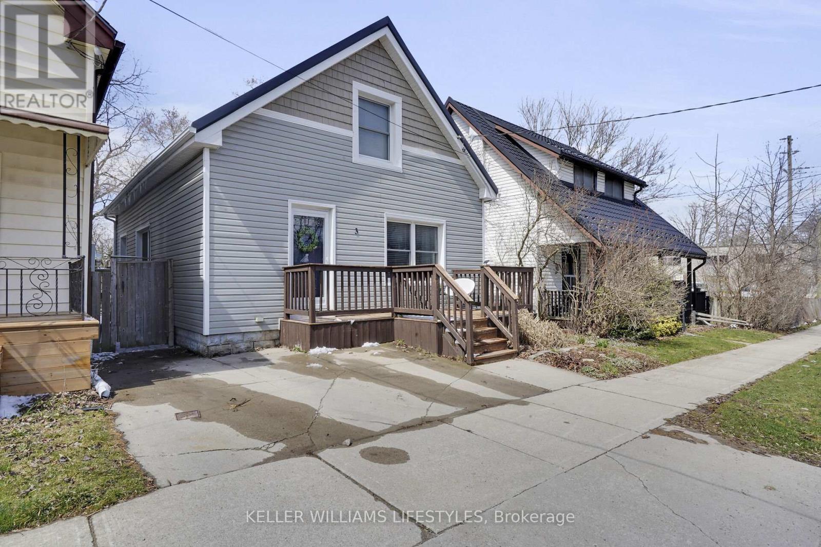 3 Mackay Avenue, London South, Ontario  N6J 2T5 - Photo 2 - X12077777