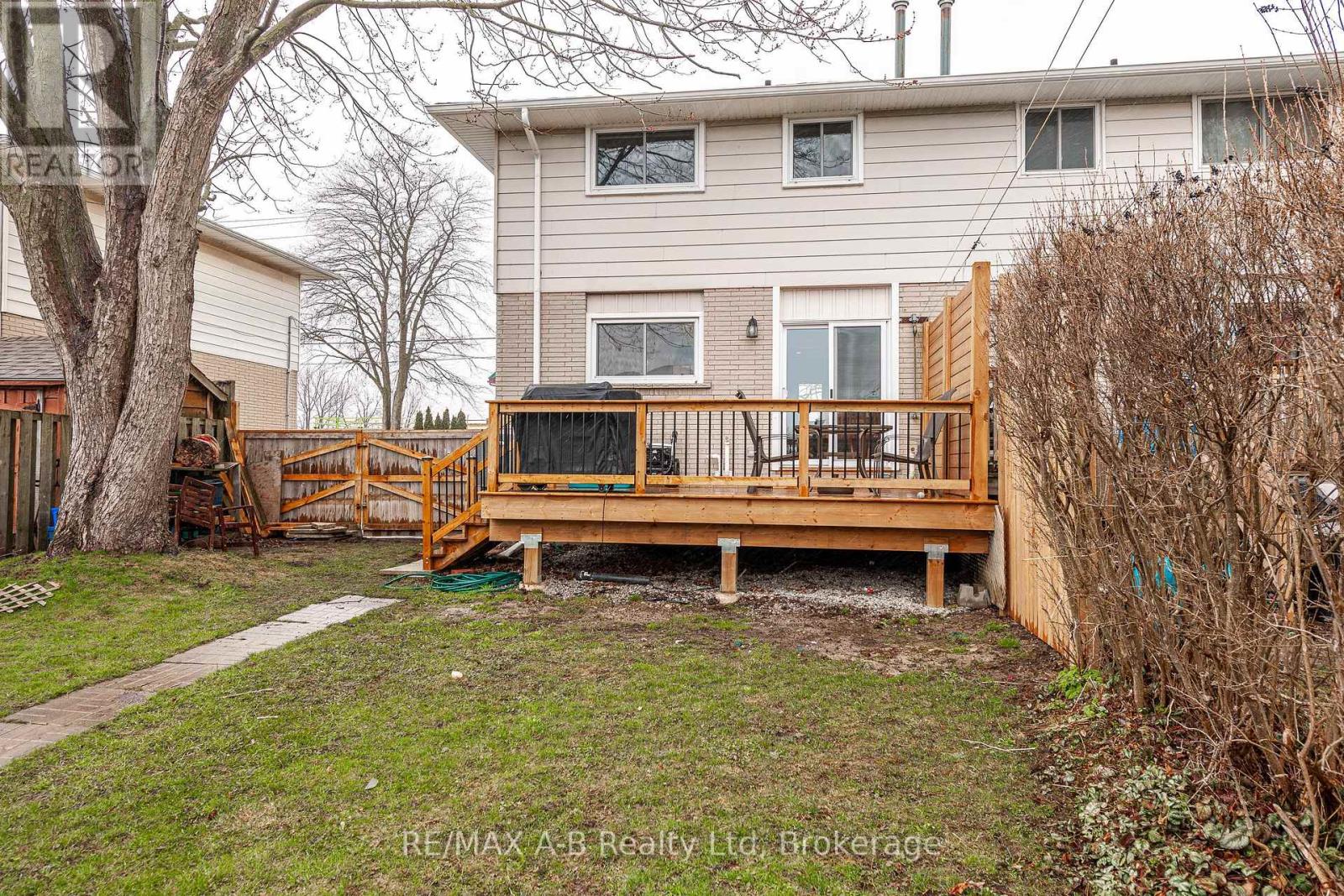 329 Railway Avenue, Stratford, Ontario  N5A 2J3 - Photo 26 - X12077689